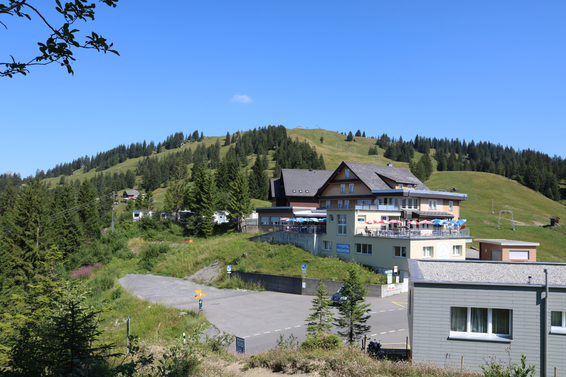 Panoramaterrasse im Sommer