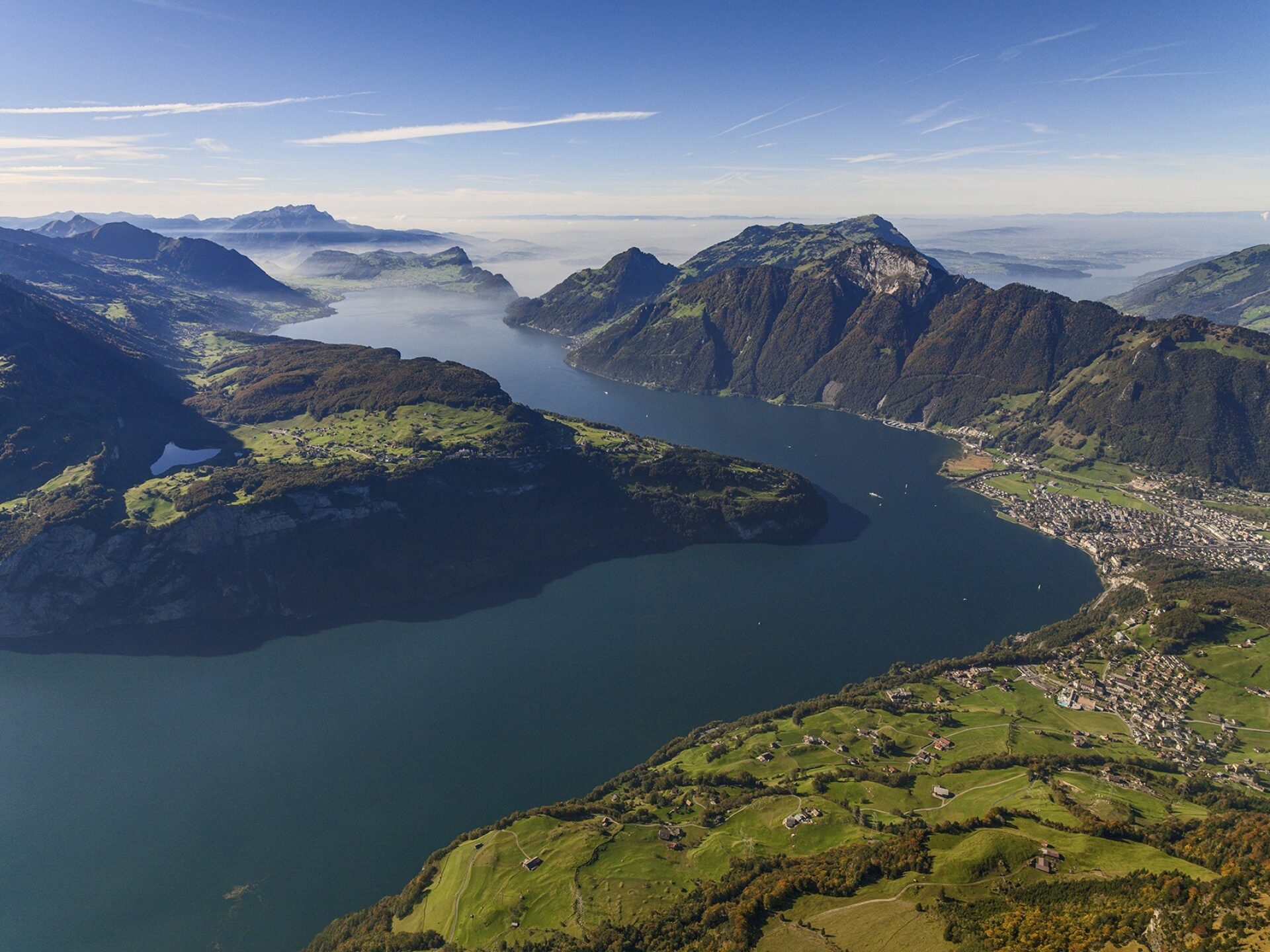 Traumhafter Ausblick vom Fronalpstock über den Urner/Vierwaldstättersee.